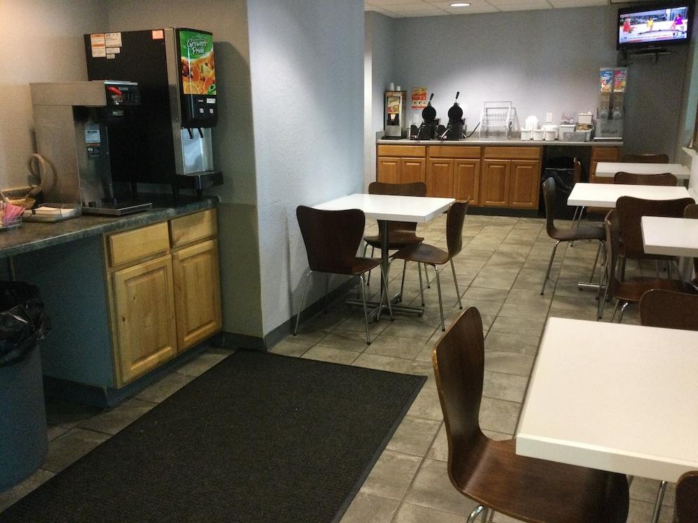 Hotel Super 8 By Wyndham Sault Ste. Marie Zewnętrze zdjęcie