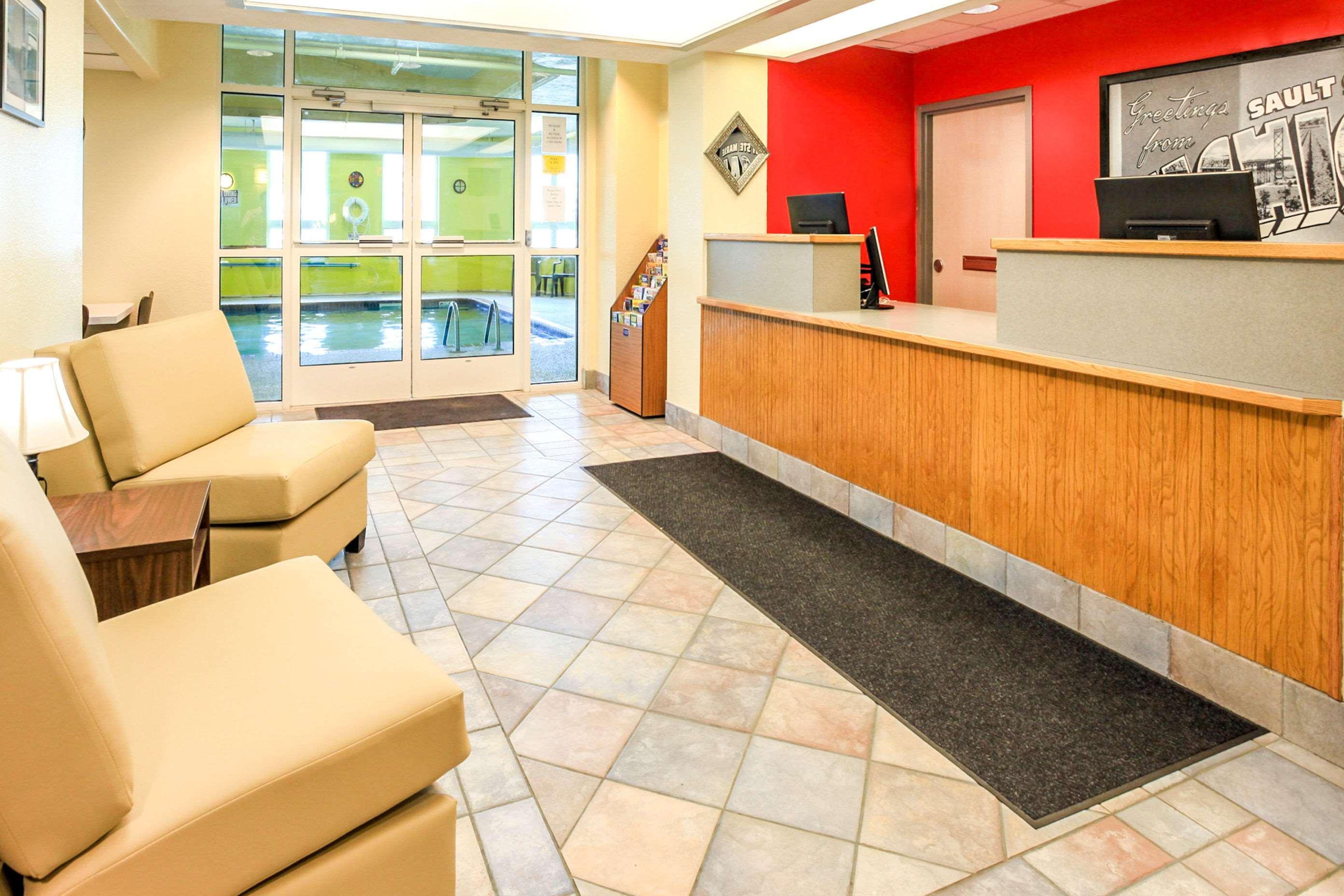Hotel Super 8 By Wyndham Sault Ste. Marie Zewnętrze zdjęcie