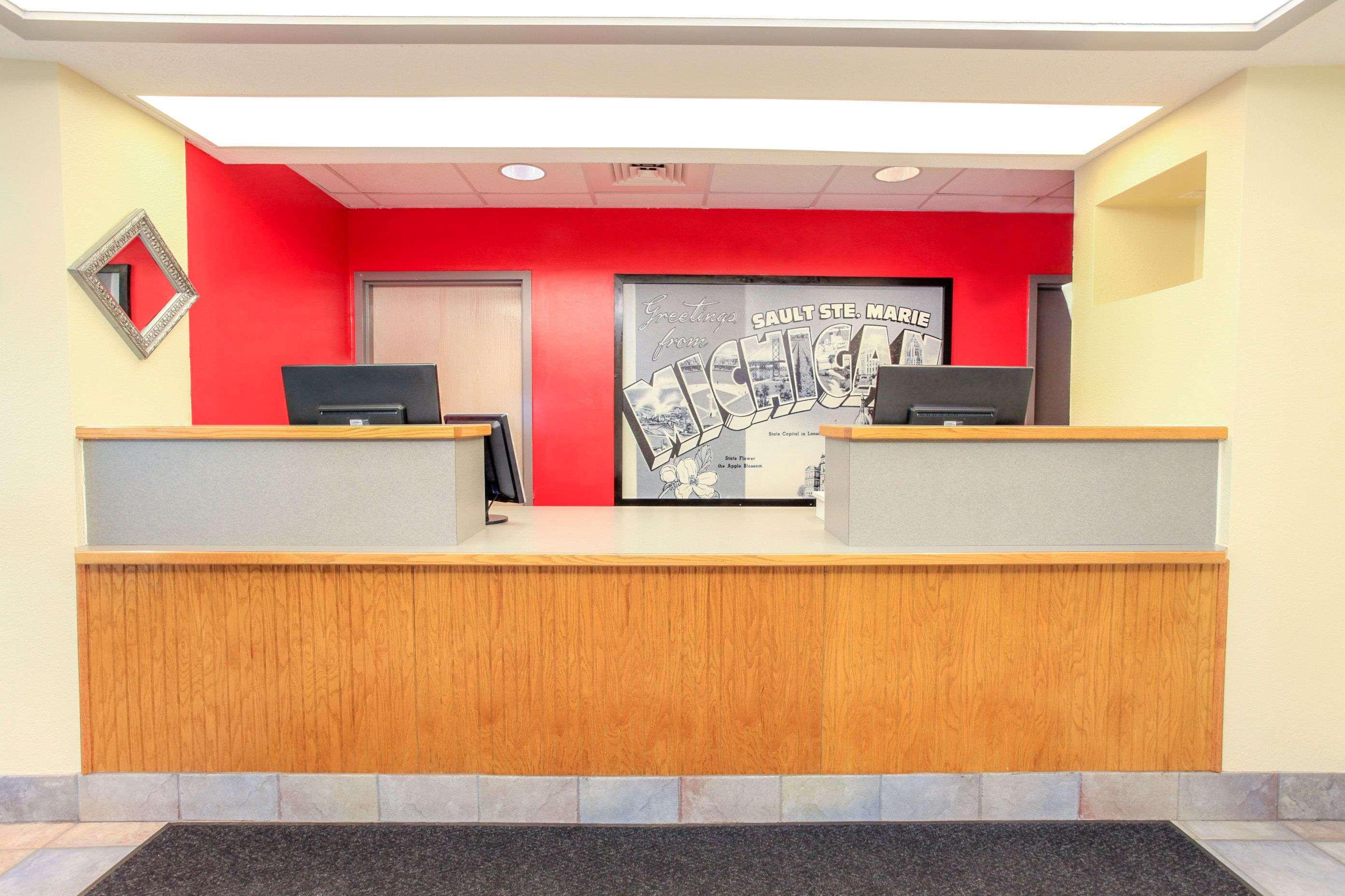 Hotel Super 8 By Wyndham Sault Ste. Marie Zewnętrze zdjęcie