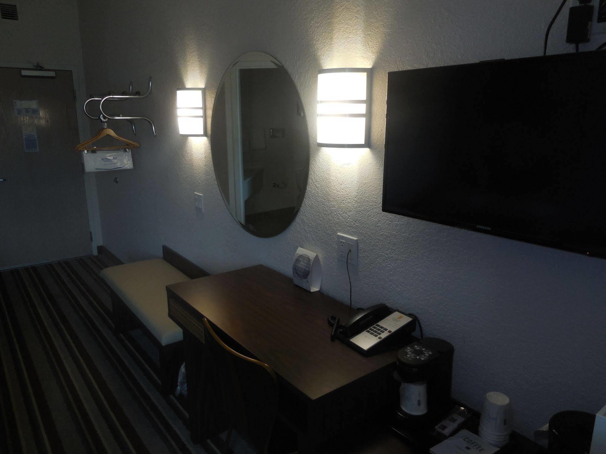 Hotel Super 8 By Wyndham Sault Ste. Marie Zewnętrze zdjęcie